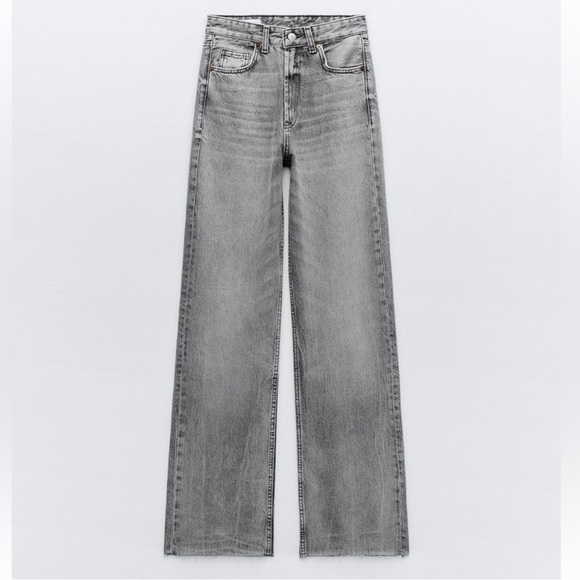 Zara Denim - Zara Women’s High Rise Wide Leg Gray Extra Long  Distressed Raw Hem Jeans Size 6